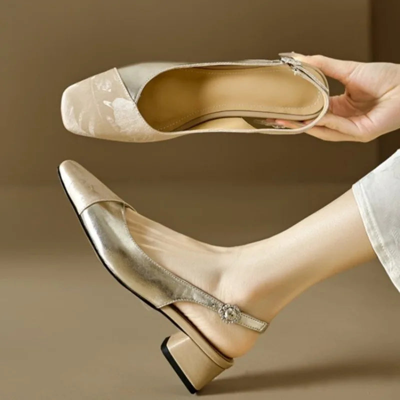 נעלי עקב- הלנה