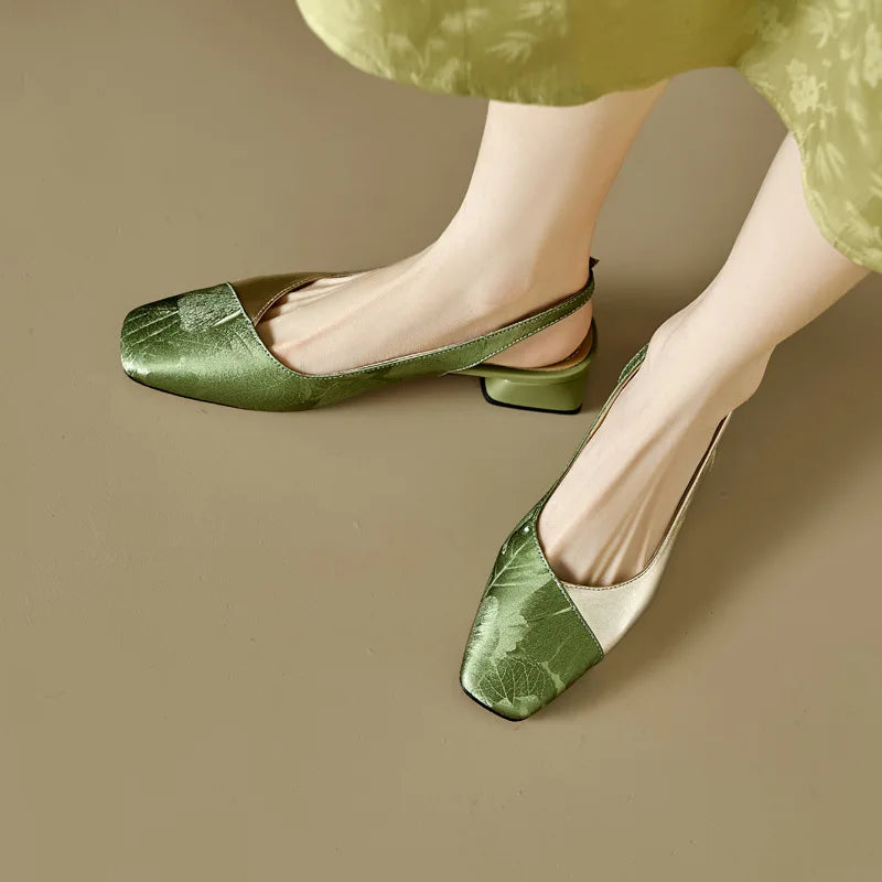 נעלי עקב- הלנה