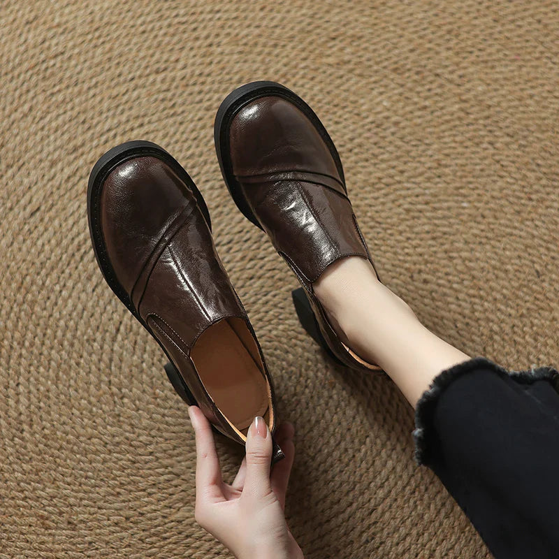 נעליים שטוחות- ג׳ול