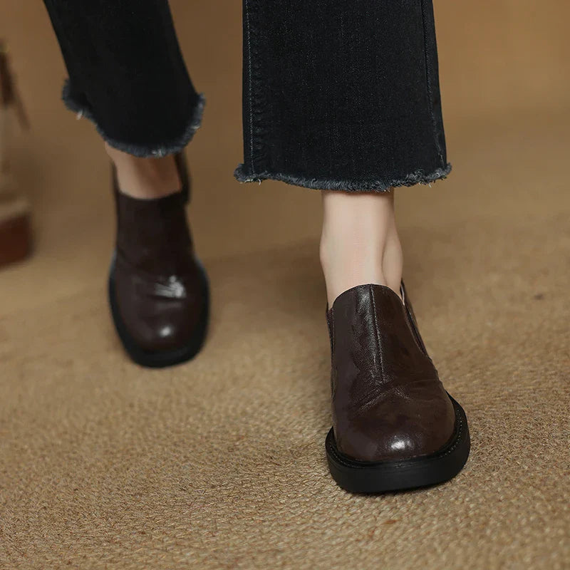 נעליים שטוחות- ג׳ול